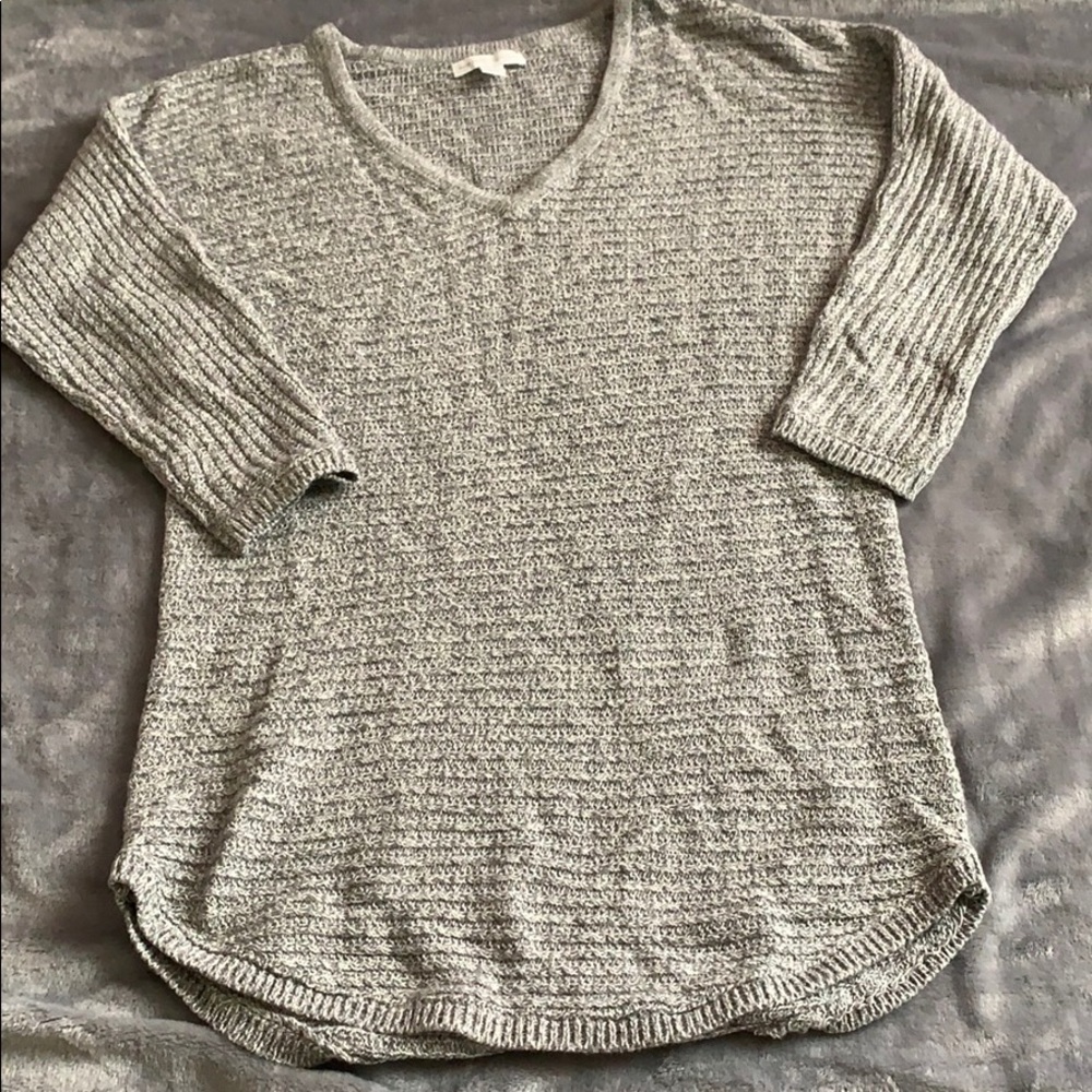 WOMENS XS Spring Time Sweater!